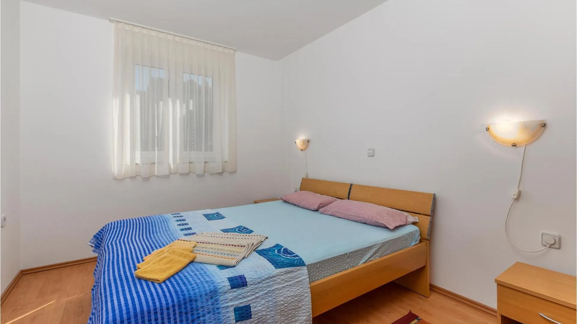 Awesome Apartment In Punat With Wifi 0*,